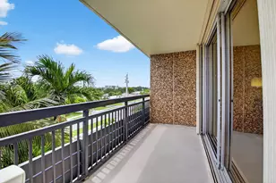555 NW 4th Ave, Boca Raton, FL 33432 - Photo 7