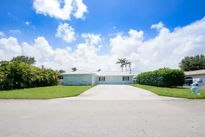 6607 Eastview Drive, Lake Worth, FL 33462 - Photo 3