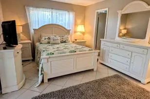 240 Sheffield J, West Palm Beach, FL 33417 - Photo 5