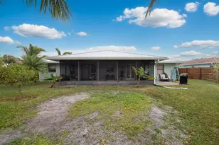 2402 SE Pinero Rd, Port Saint Lucie, FL 34952 - Photo 31