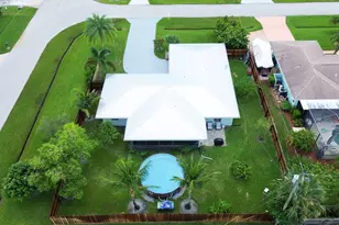 2402 SE Pinero Rd, Port Saint Lucie, FL 34952 - Photo 17