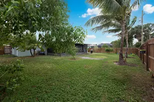 2402 SE Pinero Rd, Port Saint Lucie, FL 34952 - Photo 35