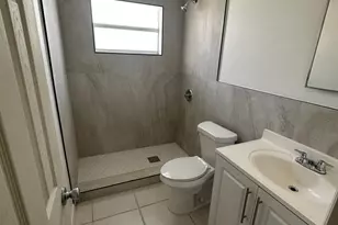 422 Caroline Ave, West Palm Beach, FL 33413 - Photo 5