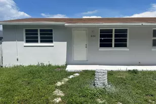 422 Caroline Ave, West Palm Beach, FL 33413 - Photo 1