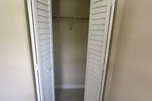 422 Caroline Ave, West Palm Beach, FL 33413 - Photo 7