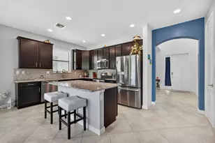 8822 Willow Cove Ln, Lake Worth, FL 33467 - Photo 9