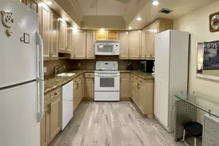 3051 N Course Dr, Pompano Beach, FL 33069 - Photo 11