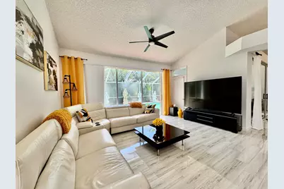 8561 Lawson Circle, Boynton Beach, FL 33472 - Photo 13