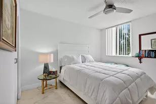 110 Half Moon Cir, Hypoluxo, FL 33462 - Photo 23