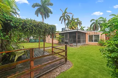 906 NE 5th Street, Hallandale Beach, FL 33009 - Photo 27