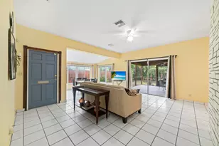 906 NE 5th St, Hallandale Beach, FL 33009 - Photo 5