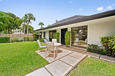 11876 Pebblewood Drive, Wellington, FL 33414 - Photo 7