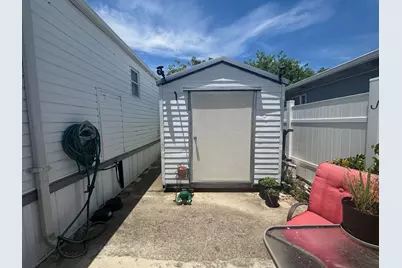 109 NW 50th Street, Deerfield Beach, FL 33064 - Photo 5