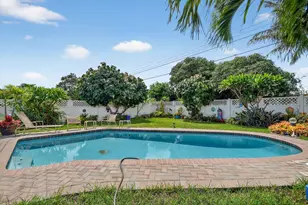 133 Greenbrier Dr, Palm Springs, FL 33461 - Photo 37