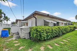 133 Greenbrier Dr, Palm Springs, FL 33461 - Photo 47