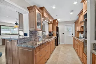 133 Greenbrier Dr, Palm Springs, FL 33461 - Photo 21