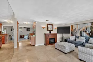 133 Greenbrier Dr, Palm Springs, FL 33461 - Photo 7