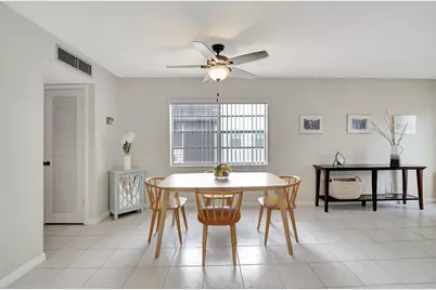 479 Burgundy J, Delray Beach, FL 33484 - Photo 5