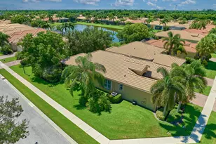 10807 Redlake Isle E, Boynton Beach, FL 33473 - Photo 29