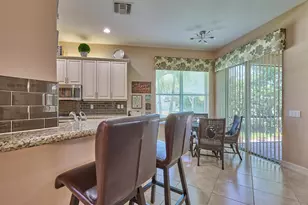 10807 Redlake Isle E, Boynton Beach, FL 33473 - Photo 7