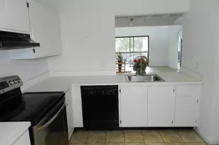 1110 Lakeview Dr E, Royal Palm Beach, FL 33411 - Photo 3