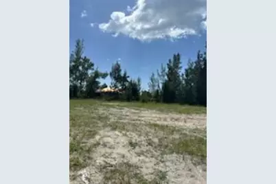 824 NE 23rd Terrace, Cape Coral, FL 33909 - Photo 7