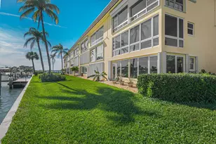 1351 Bayshore Dr, Fort Pierce, FL 34949 - Photo 15