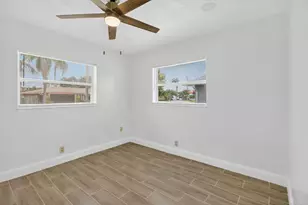 600 S Mangonia Cir, West Palm Beach, FL 33401 - Photo 29