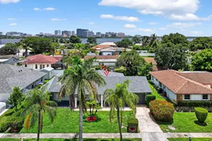 600 S Mangonia Cir, West Palm Beach, FL 33401 - Photo 3