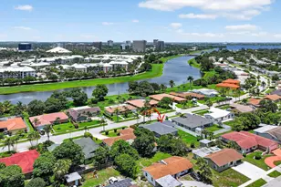 600 S Mangonia Cir, West Palm Beach, FL 33401 - Photo 7