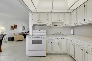2132 NE 1st Way, Boynton Beach, FL 33435 - Photo 5