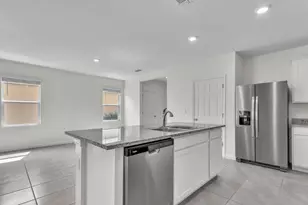 12335 SW Nettuno Way, Port Saint Lucie, FL 34987 - Photo 13