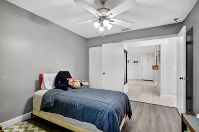 8681 SW 15th Street, Pembroke Pines, FL 33025 - Photo 11