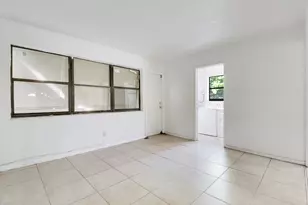 110 NW 5th Ct, Boynton Beach, FL 33435 - Photo 15
