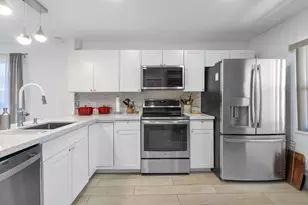 8436 Cypress Ln, Boca Raton, FL 33433 - Photo 5