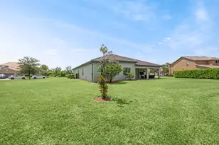 724 SW Sea Green St, Palm City, FL 34990 - Photo 35