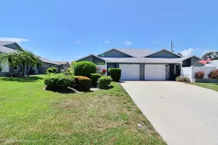 6676 SE Yorktown Dr, Hobe Sound, FL 33455 - Photo 1