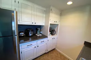 219 Lakeview 102 Ave Unit, Lantana, FL 33462 - Photo 11