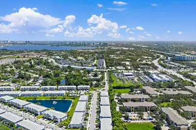 5611 Enclave Drive, Mangonia Park, FL 33407 - Photo 53