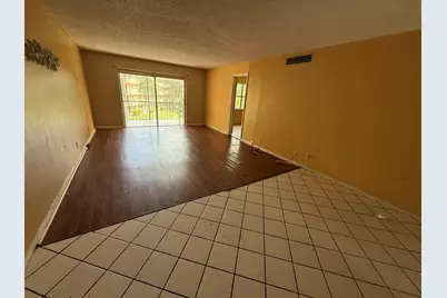 6300 S Falls Circle Drive, Unit #312, Lauderhill, FL 33319 - Photo 7