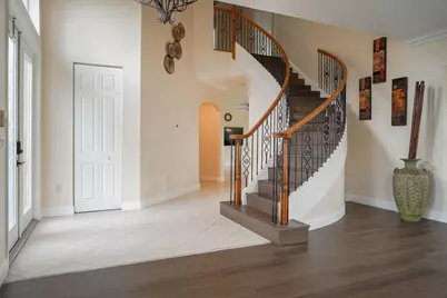 2261 Ridgewood Circle, Royal Palm Beach, FL 33411 - Photo 5