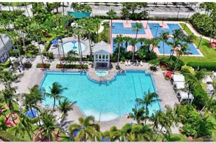 2261 Ridgewood Cir, Royal Palm Beach, FL 33411 - Photo 9