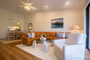 533 Prestwick Cir, Palm Beach Gardens, FL 33418 - Photo 5