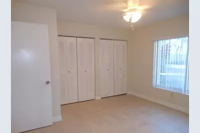 815 W Boynton Beach Boulevard #8-105, Boynton Beach, FL 33426 - Photo 9