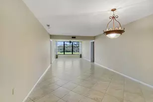 3520 Whitehall Dr, West Palm Beach, FL 33401 - Photo 7