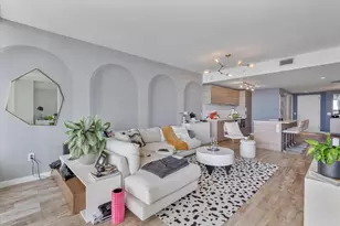 650 NE 32nd St, Miami, FL 33137 - Photo 13