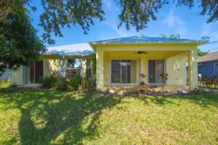 1049 Gardenia St, Sebastian, FL 32958 - Photo 3
