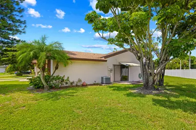 6125 Elsinore Circle, Greenacres, FL 33463 - Photo 3