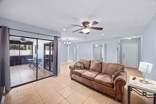 6125 Elsinore Cir, Greenacres, FL 33463 - Photo 9