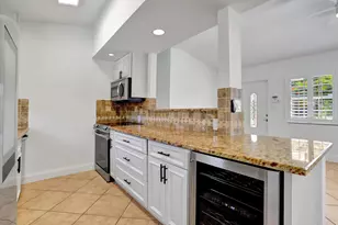 455 NE 14th St, Boca Raton, FL 33432 - Photo 9